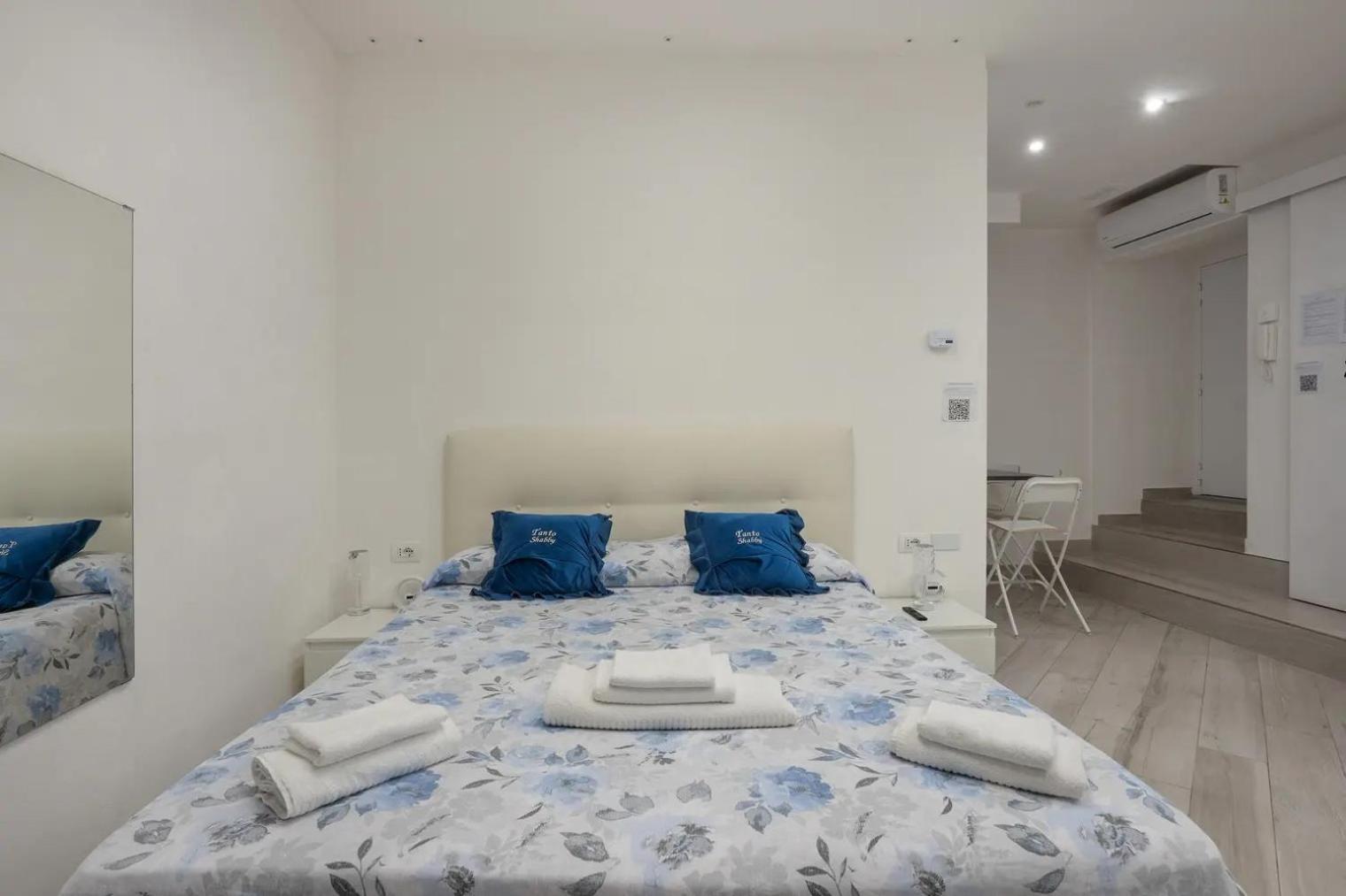 Casa Giulia Naples